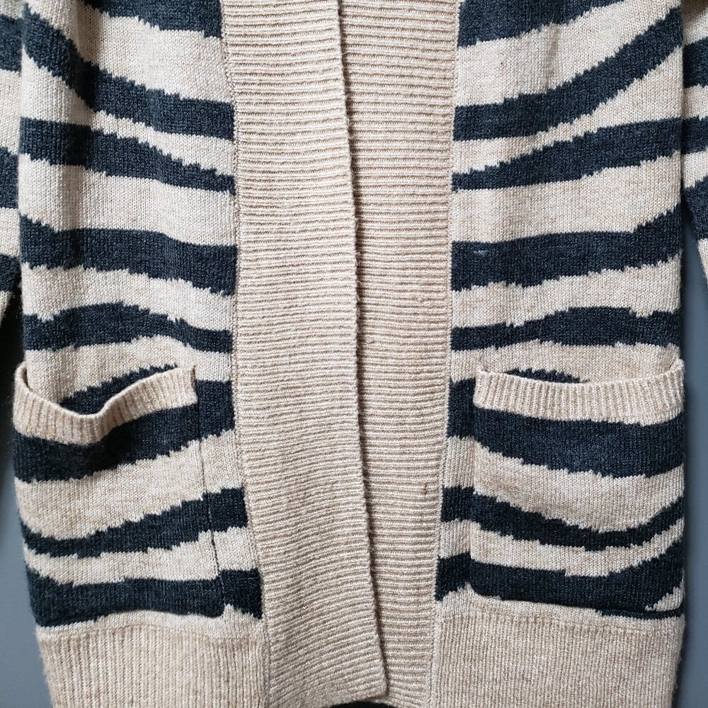Ricki's Zebra Pattern Open Cardigan - Picture 3 of 7